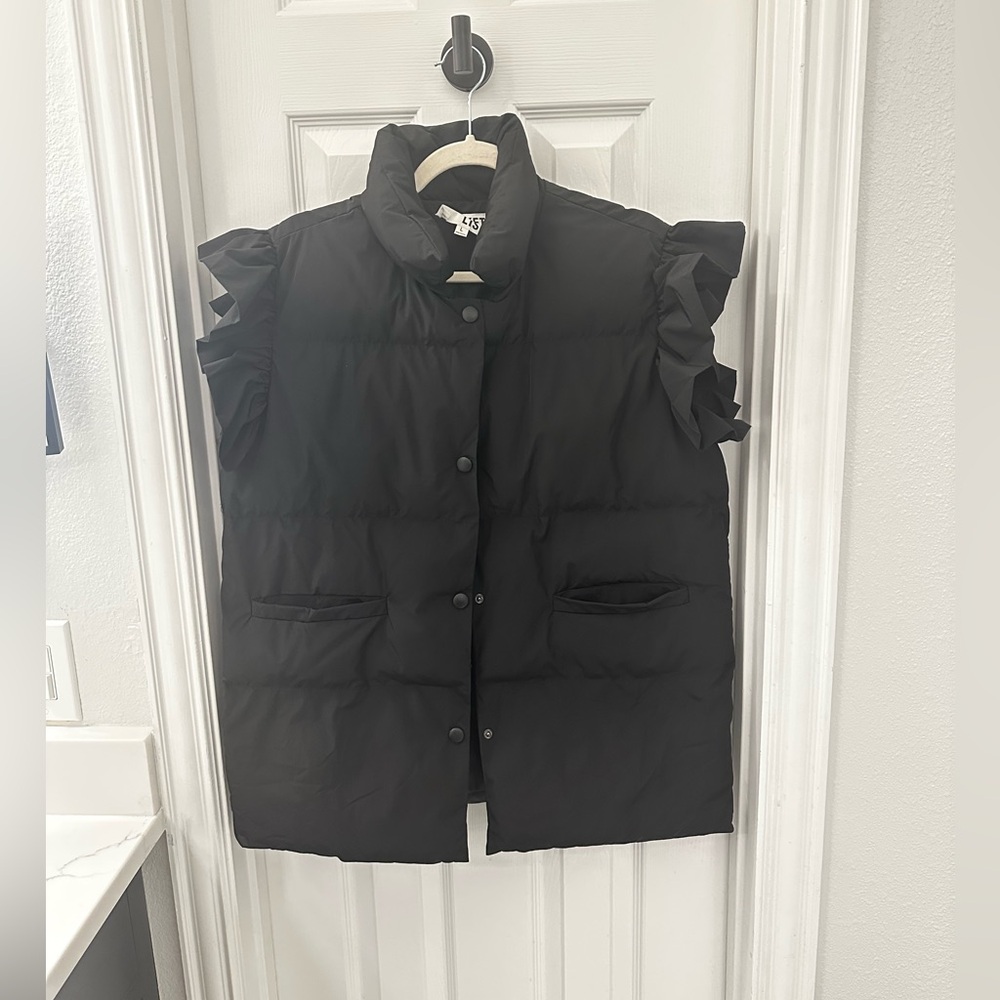 Black Vest with Ruffle Sleeve Size L